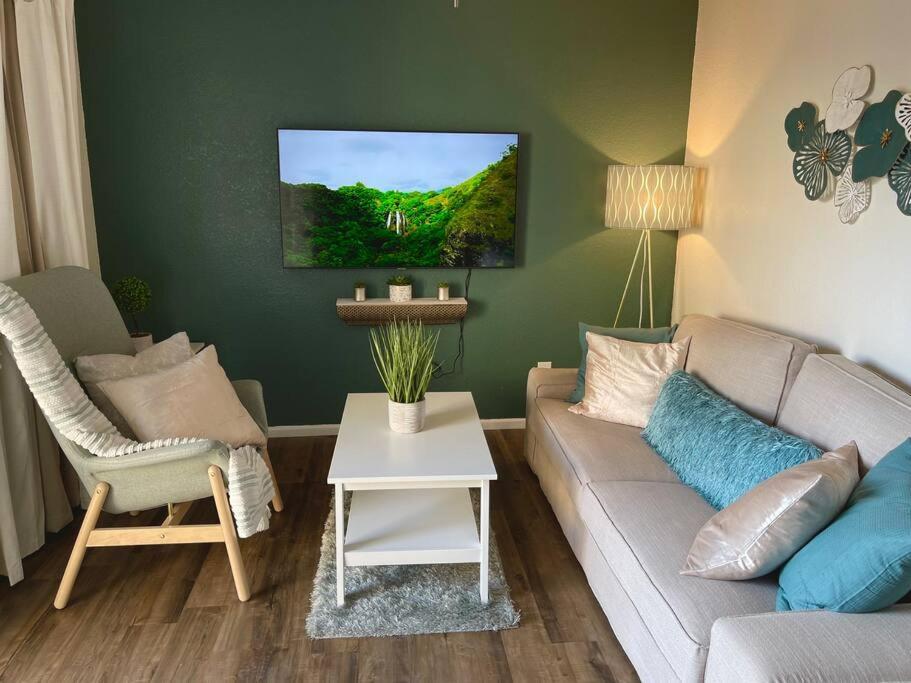 Contemporary 2-Bedroom Rental Unit Eagle Pass Exterior photo